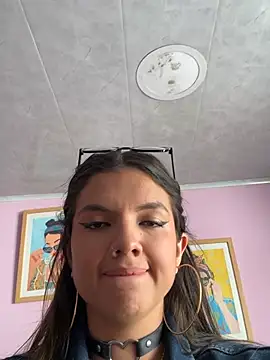annavi_ webcam