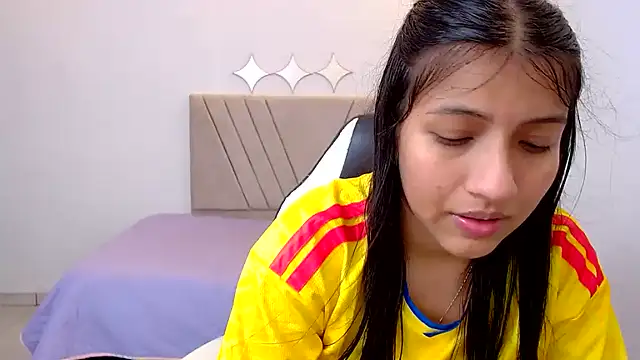zara_cute webcam