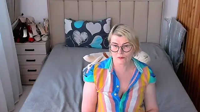 sabrinamacmarren webcam