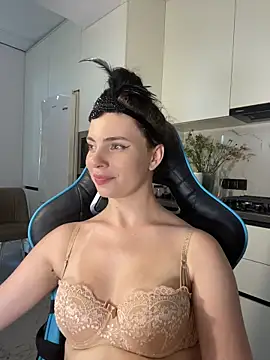 CurlyLara live sex cam