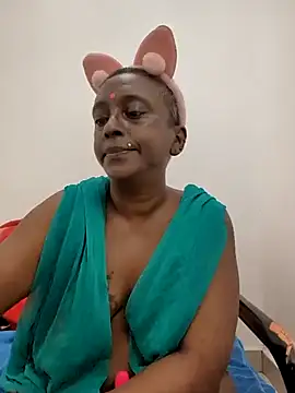 mamakarma1403 webcam