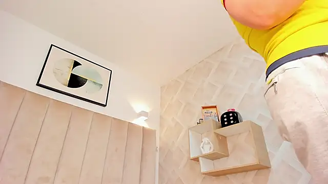 Clhoe_Johnson webcam