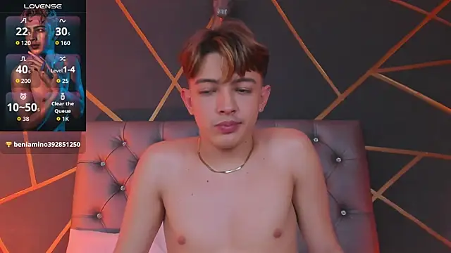 Lian_Miller1_ webcam