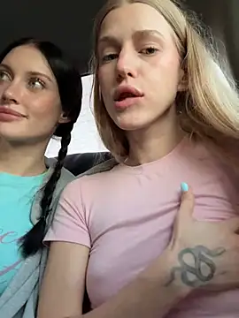 kira_mia webcam