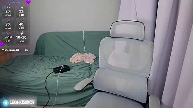 LeonBoykisser webcam