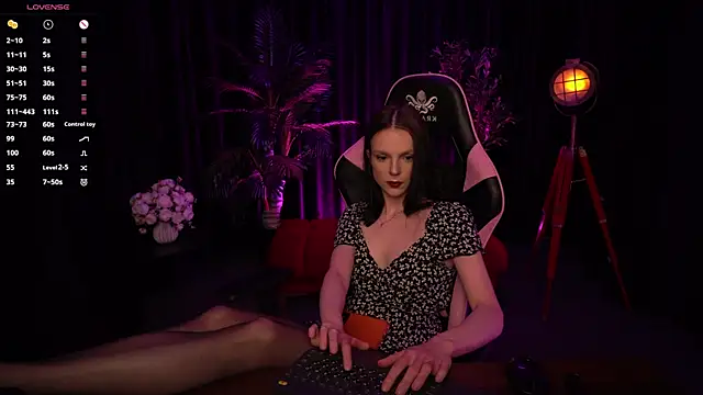 Wild_Alice_me webcam