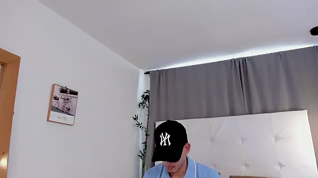 Alejo-and-Thiago webcam
