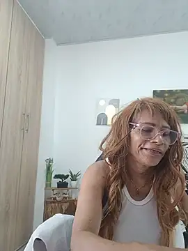 BustyMilf_ webcam