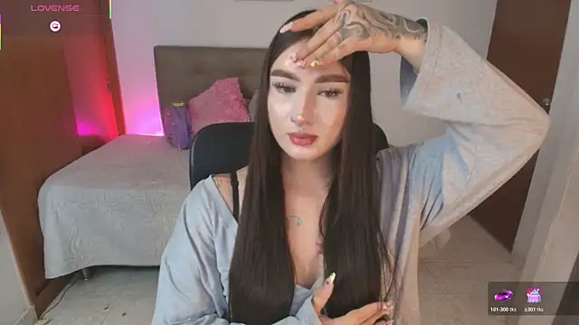 Miley_Baker webcam