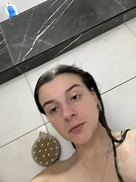 LilyIrons webcam