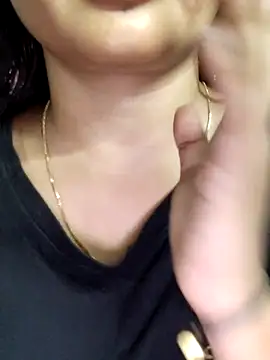 Wild-janvi webcam