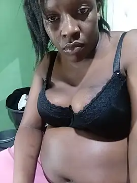 BeautyQueenX22 webcam