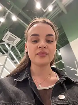 KristiRich webcam
