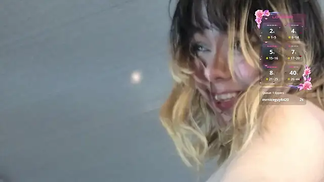 NinaSakura_Eup webcam