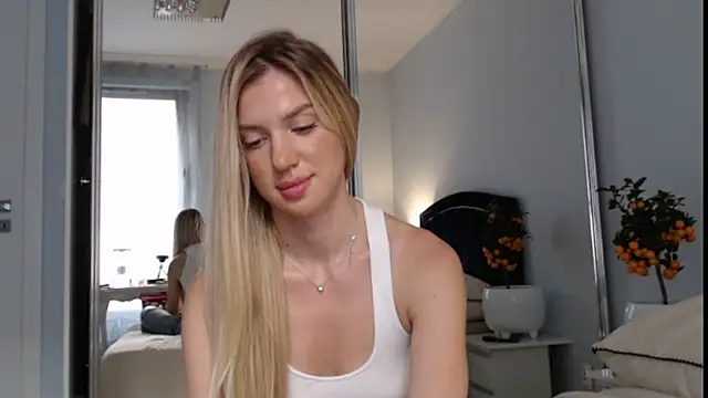 PetalsAndKeys webcam