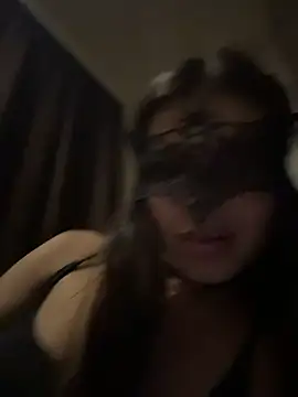 Mia_Cannon webcam