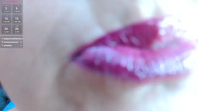 Kerly_Doll webcam