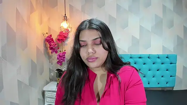 LindaBreeS webcam
