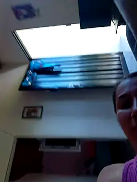 Iris_love18 webcam