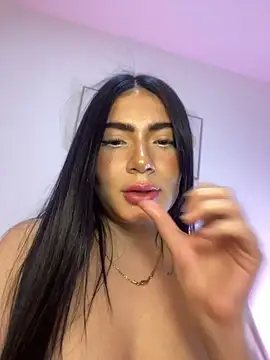 Mia_222 webcam