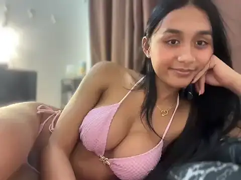 Ur_ts_morenaxx webcam