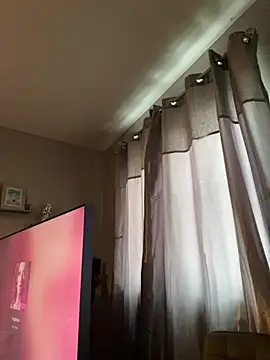 Poppylooloo webcam