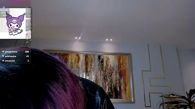 LoiseHarper webcam
