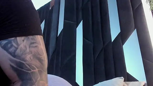 Justin_WhiteJS webcam