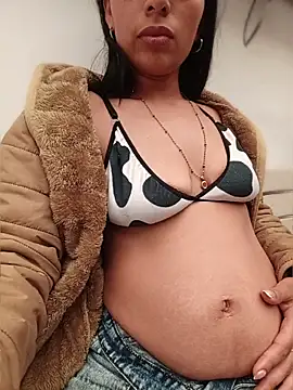 CrystalRouse19 webcam