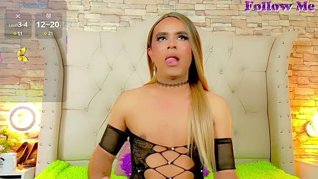 Naomi_Dark_ webcam