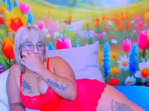 indianroxy webcam