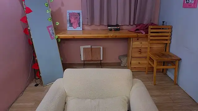 too_sexxxy live cam on StripChat