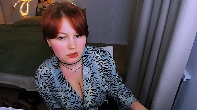 MiaLacrice live cam on StripChat