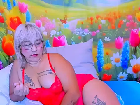indianroxy webcam