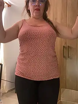 SCARLET-20 live cam on StripChat