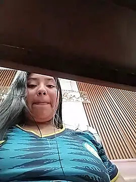 Amber_Herrera live cam on StripChat