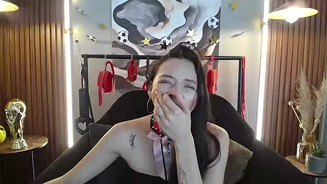 Doll4anall live cam on StripChat