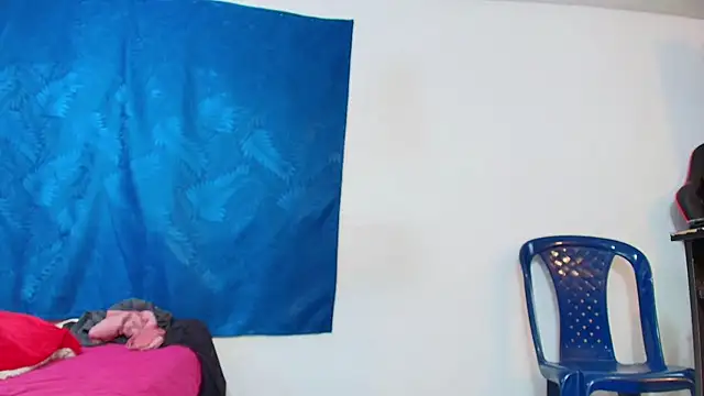 dominant_hipss live cam on StripChat