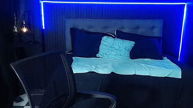 Sophia_w_ live cam on StripChat