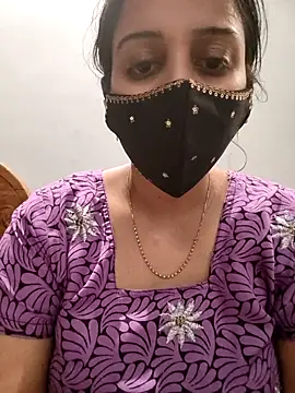 Tamil_shalini live cam on StripChat