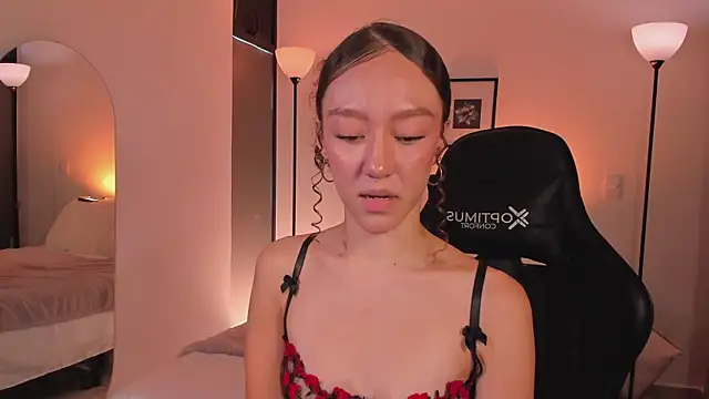 ChloeMoreti webcam
