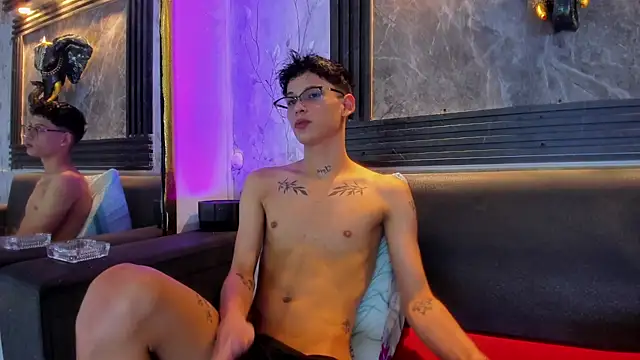 Brianhot0F live sex cam