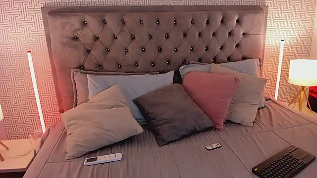 LanaJones_ webcam