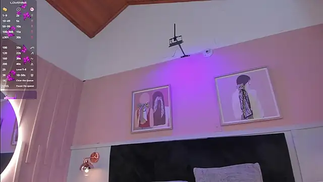 elodie_walker webcam