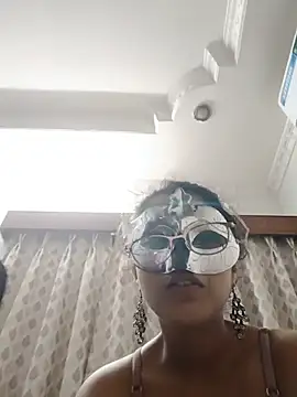 thanusi_2 webcam