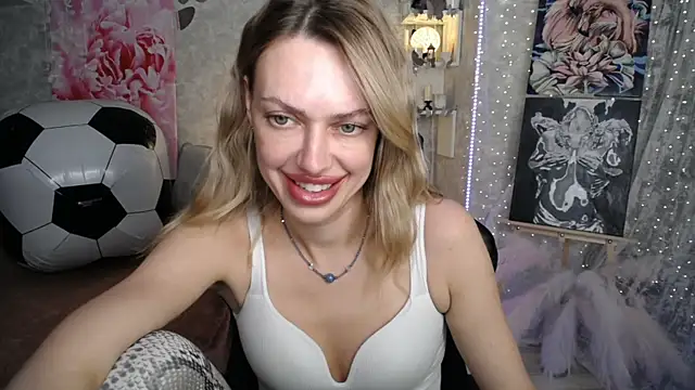NickyAdamidi webcam