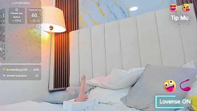 Victoria_Guzman webcam