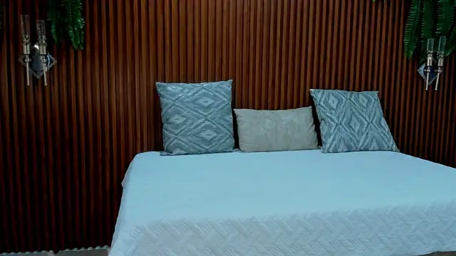 alice_greco - Alice_greco's free webcam - UK Sex Cams