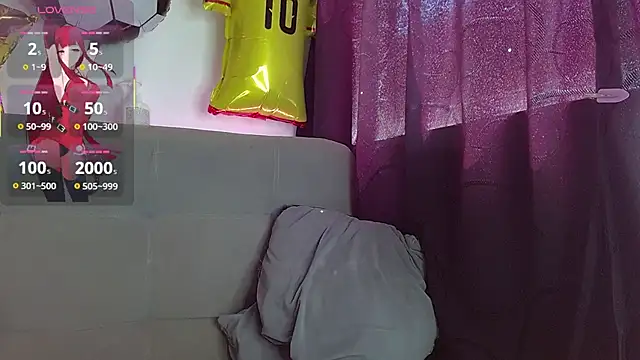 JuliethaFox webcam