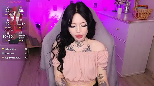Emma_Kirks webcam
